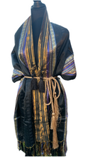 Load image into Gallery viewer, Scarfs

