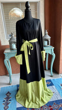 Load image into Gallery viewer, Abaya
